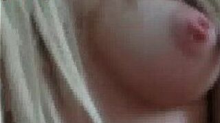 Russian beauty knows how to do it right - porn video